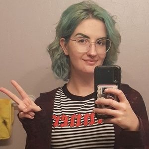 Meet your Posher, Alena